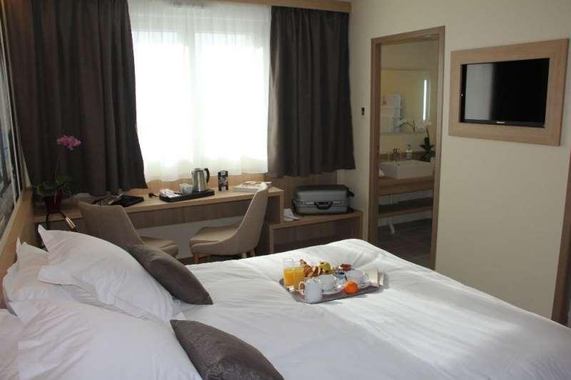 Brit Hotel Montargis Mormant-sur-Vernisson 部屋 写真