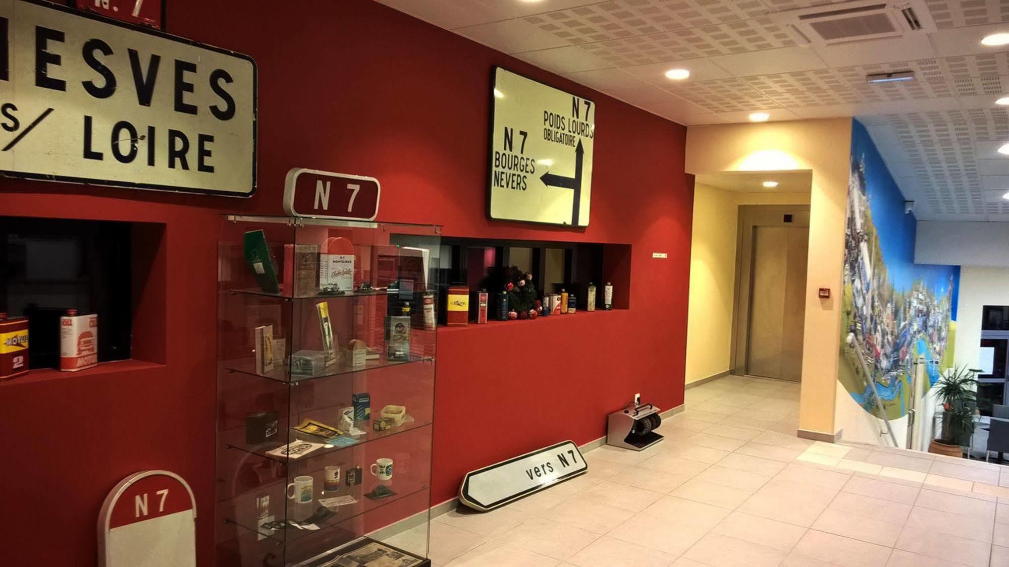 Brit Hotel Montargis Mormant-sur-Vernisson エクステリア 写真
